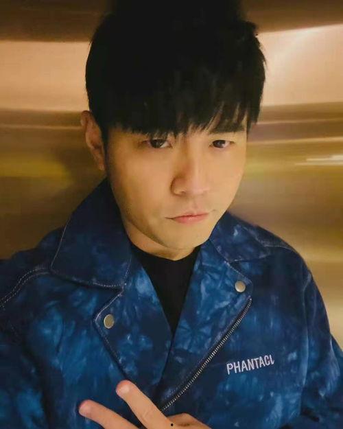 周杰伦吃瓜娱乐,娱乐界新风尚