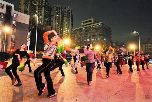 扎西枫丹娱乐吃瓜广场舞,吃瓜广场舞，揭秘娱乐圈新潮流